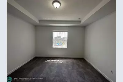 2437 NW 131st Cir, Miami, FL 33167 - Photo 9