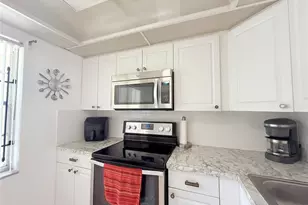 2901 NW 48th Ave, Lauderdale Lakes, FL 33313 - Photo 7