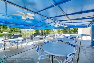 10442  Sunrise Lakes Blvd, Unit #310, Sunrise, FL 33322 - Photo 33