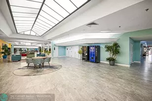 10442 Sunrise Lakes Blvd, Sunrise, FL 33322 - Photo 31