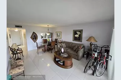 10442  Sunrise Lakes Blvd, Unit #310, Sunrise, FL 33322 - Photo 21