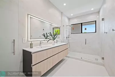 1404 NE 5th St, Fort Lauderdale, FL 33301 - Photo 27