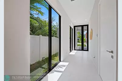 1404 NE 5th St, Fort Lauderdale, FL 33301 - Photo 5