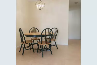 8415 NW 59th Pl, Tamarac, FL 33321 - Photo 9