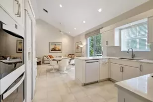 11917 Fountainside Cir, Boynton Beach, FL 33437 - Photo 3