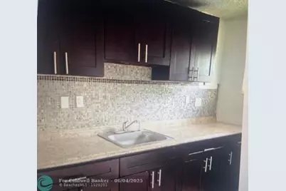 3031 NW 4th St, Pompano Beach, FL 33069 - Photo 1