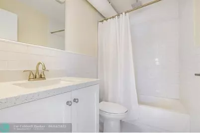 1001 NE 80 St, Unit #4, Miami, FL 33138 - Photo 9