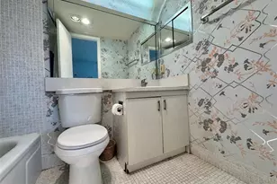 2029 Cambridge B, Deerfield Beach, FL 33442 - Photo 19