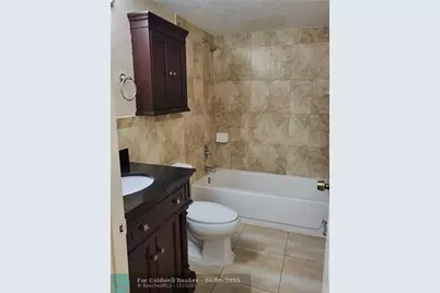 780 NE 199th St, Unit #E 101, Miami, FL 33179 - Photo 23