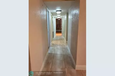 780 NE 199th St, Unit #E 101, Miami, FL 33179 - Photo 25