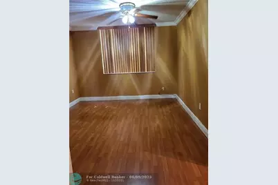 780 NE 199th St, Unit #E 101, Miami, FL 33179 - Photo 17