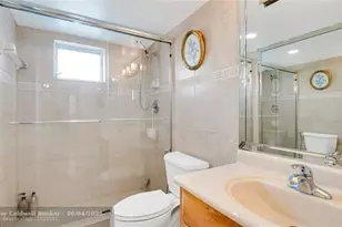 3725 NE 169th St, North Miami Beach, FL 33160 - Photo 7