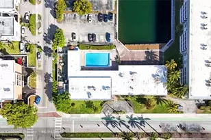 3725 NE 169th St, North Miami Beach, FL 33160 - Photo 23