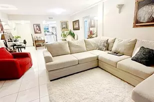 3475 Brokenwoods Dr, Coral Springs, FL 33065 - Photo 5