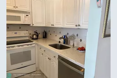 3006  Berkshire A, Unit #3006, Deerfield Beach, FL 33442 - Photo 7