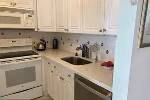 3006 Berkshire A, Deerfield Beach, FL 33442 - Photo 7