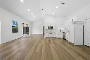 5172 NW 53rd Ave, Coconut Creek, FL 33073 - Photo 9