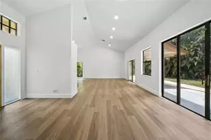 5172 NW 53rd Ave, Coconut Creek, FL 33073 - Photo 5