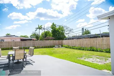 6240 NW 15th St, Margate, FL 33063 - Photo 27