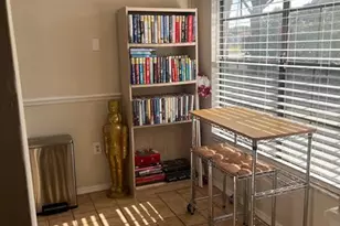 2360 Croton Ct, Pembroke Pines, FL 33026 - Photo 7