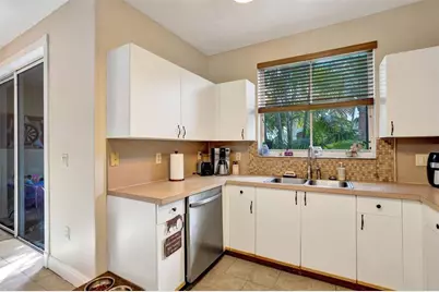 219  Riverwalk Cir, Unit #219, Sunrise, FL 33326 - Photo 7