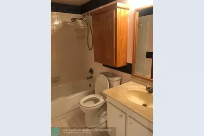 151 SW 135th Ter, Unit #203T, Pembroke Pines, FL 33027 - Photo 15