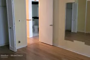 151 SW 135th Terrace, Pembroke Pines, FL 33027 - Photo 5