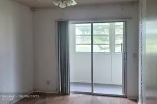 151 SW 135th Terrace, Pembroke Pines, FL 33027 - Photo 7