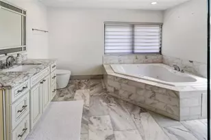 8250 NW 49th Manor, Coral Springs, FL 33067 - Photo 17