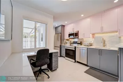 50 NE 30th Ct, Wilton Manors, FL 33334 - Photo 17