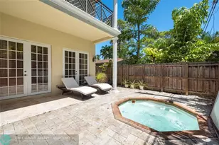1400 NE 24th St, Wilton Manors, FL 33305 - Photo 3