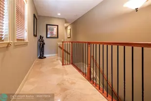 1400 NE 24th St, Wilton Manors, FL 33305 - Photo 13