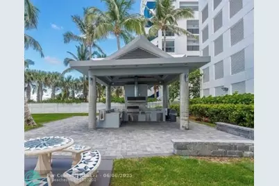 6301  Collins Ave, Unit #1007, Miami Beach, FL 33141 - Photo 45