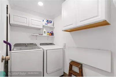 171 SE 31st Ave, Boynton Beach, FL 33435 - Photo 9