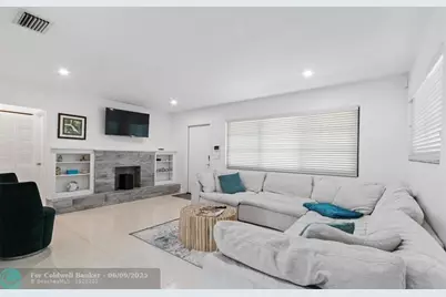 171 SE 31st Ave, Boynton Beach, FL 33435 - Photo 3