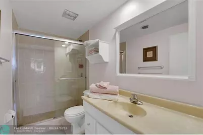 3200 NE 36th St, Unit #319, Fort Lauderdale, FL 33308 - Photo 17