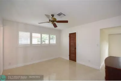 1911 NE 41st St, Oakland Park, FL 33308 - Photo 23