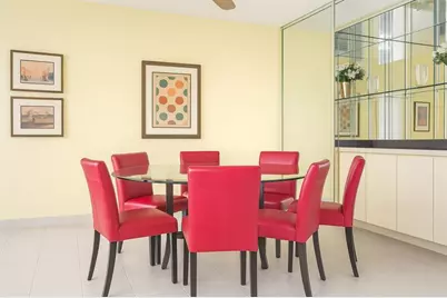 4001  Hillcrest Dr, Unit #912, Hollywood, FL 33021 - Photo 9