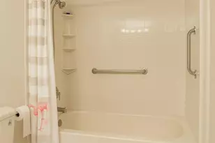 4001 Hillcrest Dr, Hollywood, FL 33021 - Photo 19