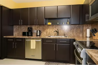 4001  Hillcrest Dr, Unit #912, Hollywood, FL 33021 - Photo 3