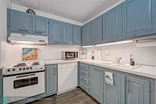 6409 Bay Club Dr, Fort Lauderdale, FL 33308 - Photo 11