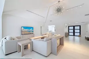 5100 Pineview Cir, Delray Beach, FL 33445 - Photo 9