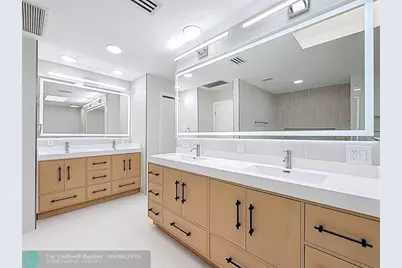 5100  Pineview Cir, Delray Beach, FL 33445 - Photo 47