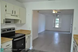 4306 Royal Banyan Way, Lake Worth, FL 33461 - Photo 3