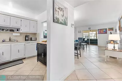 5621 SW 2nd Ct, Unit #201, Margate, FL 33068 - Photo 5