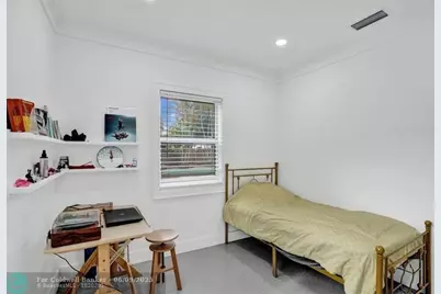 810 SW 26th Ct, Fort Lauderdale, FL 33315 - Photo 21