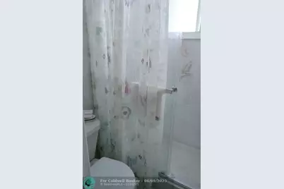 460  Paradise Isle Blvd, Unit #301, Hallandale Beach, FL 33009 - Photo 15