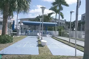 460 Paradise Isle Blvd, Hallandale Beach, FL 33009 - Photo 23