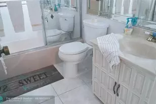 460 Paradise Isle Blvd, Hallandale Beach, FL 33009 - Photo 19