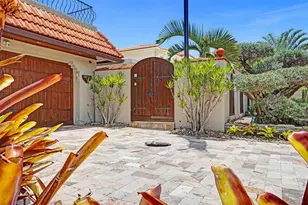 683 Pelican Way, Delray Beach, FL 33483 - Photo 9